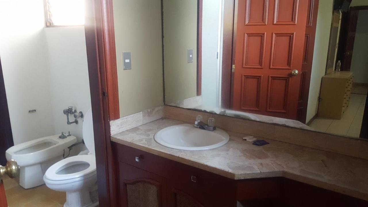 סאן סלבדור Hotel Alamo Internacional מראה חיצוני תמונה