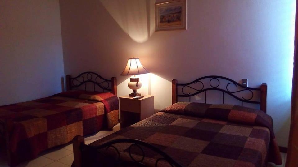 סאן סלבדור Hotel Alamo Internacional מראה חיצוני תמונה